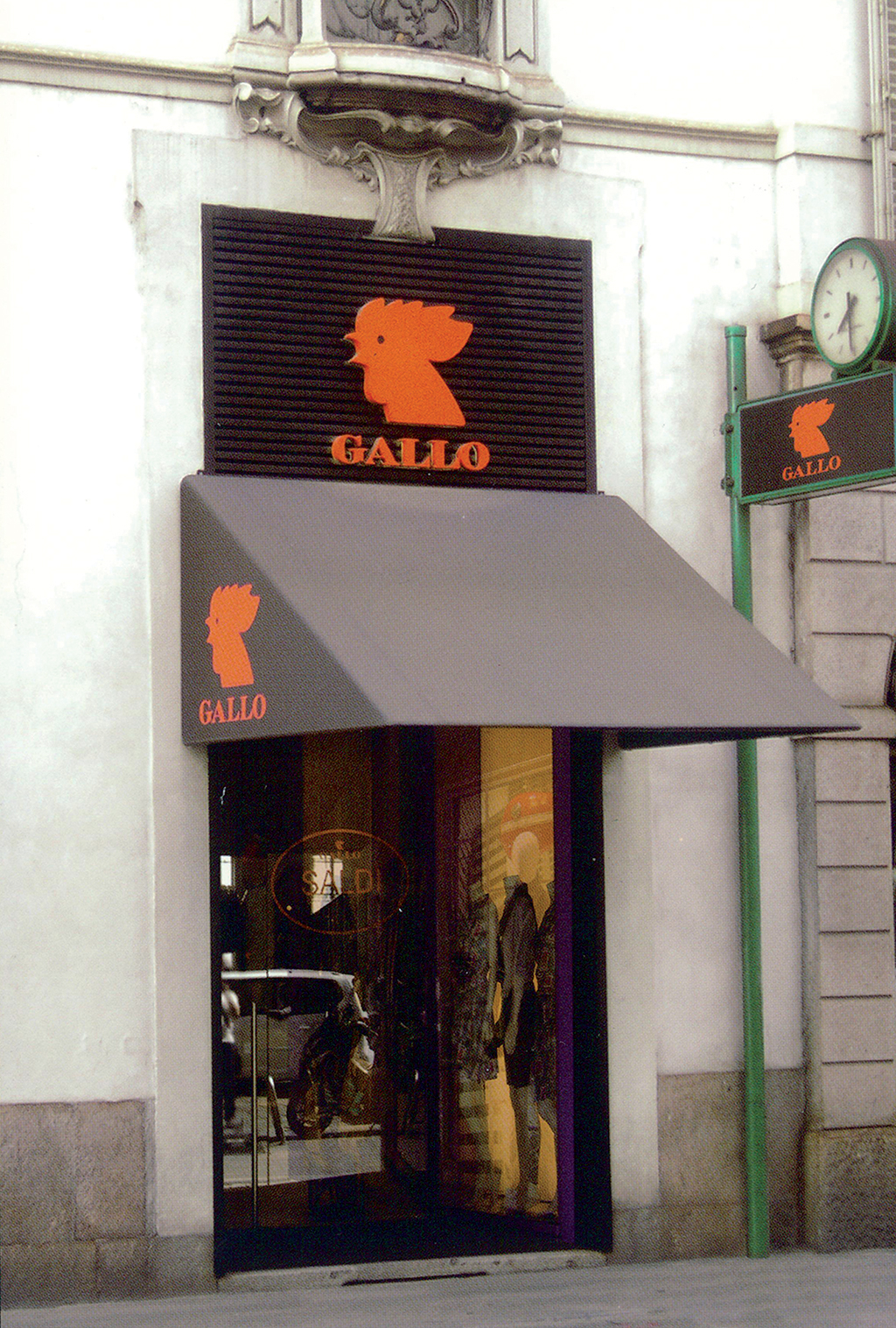 gallo-via-manzoni-milano